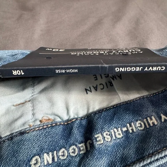 American Eagle Outfitters Curvy Light Blue Distressed Skinny Jeans - Picture 5 of 5